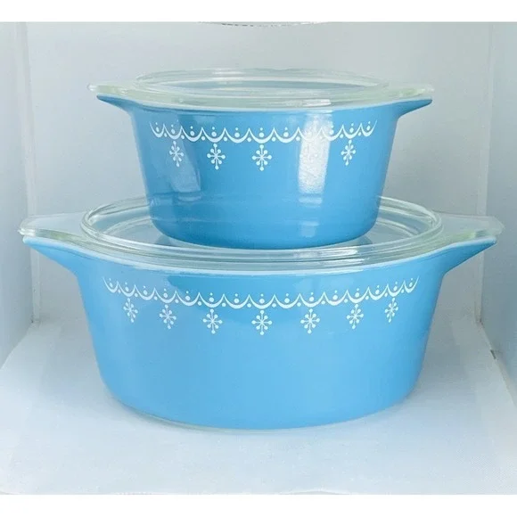 Vintage PYREX Blue SNOWFLAKE GARLAND 473 And 475 Casserole Dish Bowl &Lids - Picture 2 of 2